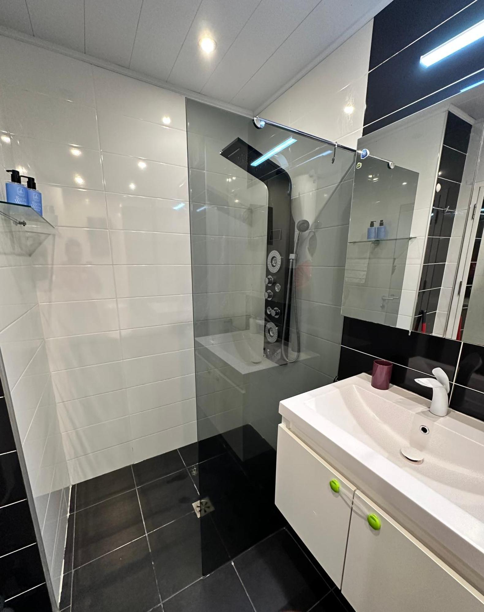 Briz Apartment; 2 Bdr; 6 Guests; Private Parking Varna Exterior photo